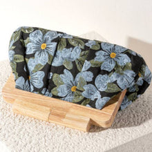 Load image into Gallery viewer, Floral Wood Clutch